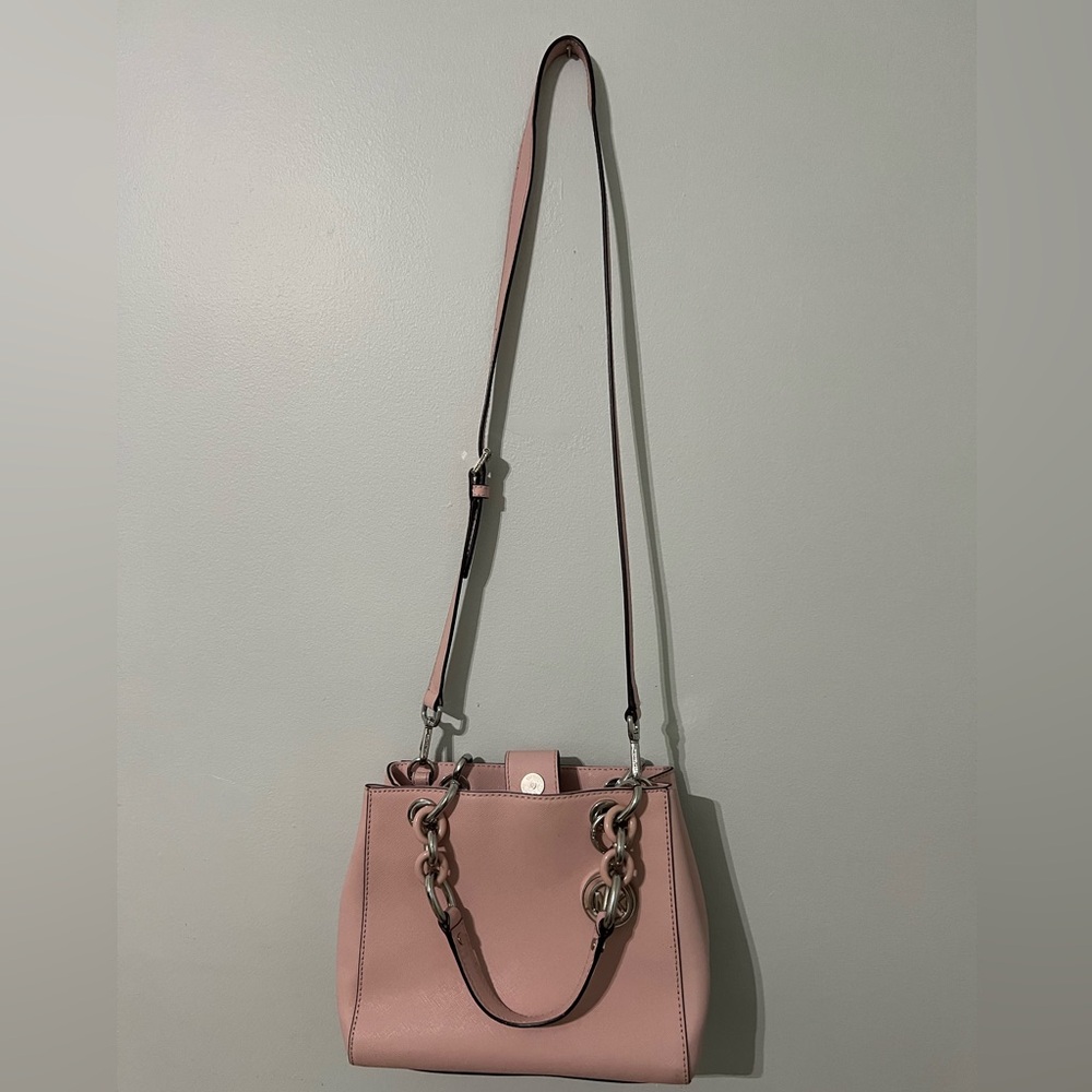 Elegant Pink Chain Strap Michael Kors Bag